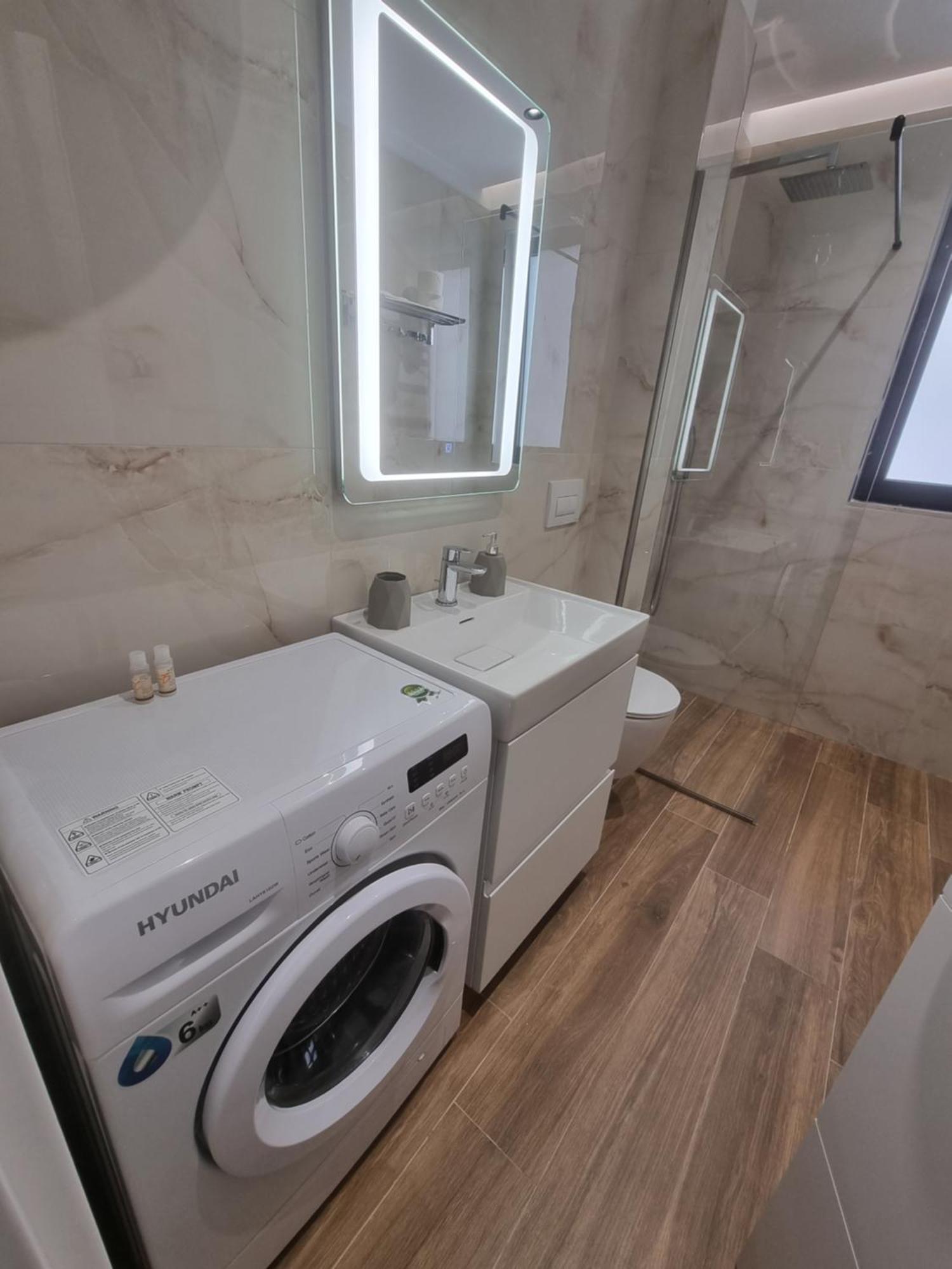 Remar Apartments فلورا المظهر الخارجي الصورة